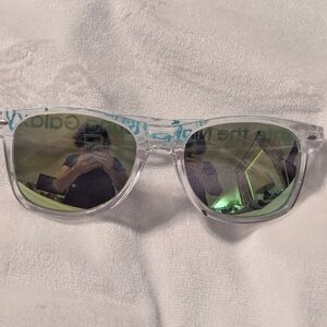 • Samsung Into The Night Sunglasses